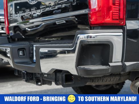 Used 2025 Ford F250 XLT AWD/4WD image 6