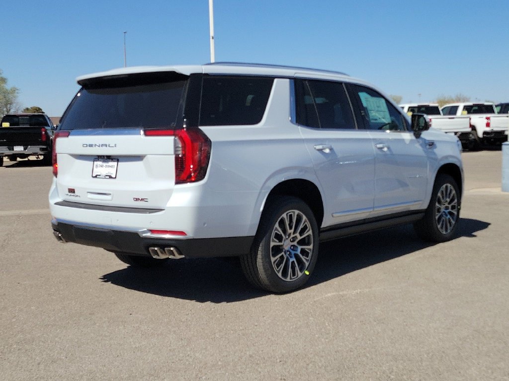 New 2026 GMC Yukon Denali w/ Denali Reserve Package AWD/4WD image 13