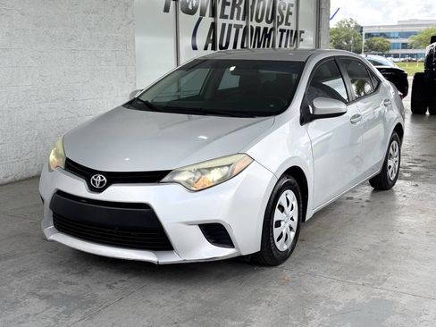 Used 2015 Toyota Corolla L image 3