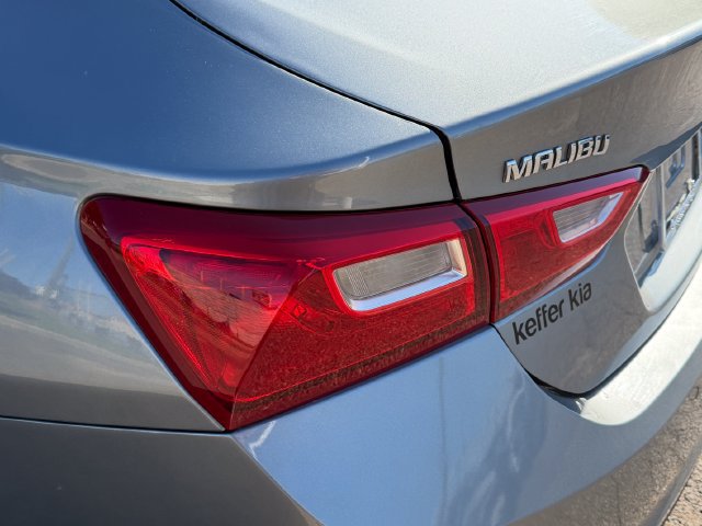 Used 2025 Chevrolet Malibu LT FWD image 14