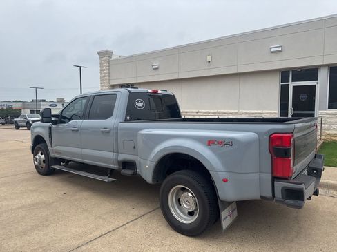 Used 2026 Ford F350 Platinum AWD/4WD image 6
