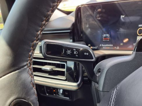Used 2025 Lincoln Aviator Reserve w/ Jet Appearance Package RWD image 17