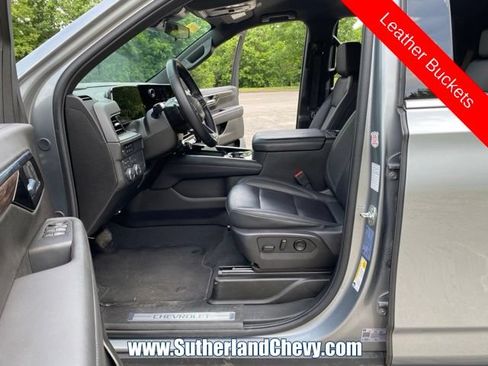 Used 2025 Chevrolet Tahoe LT AWD/4WD image 15