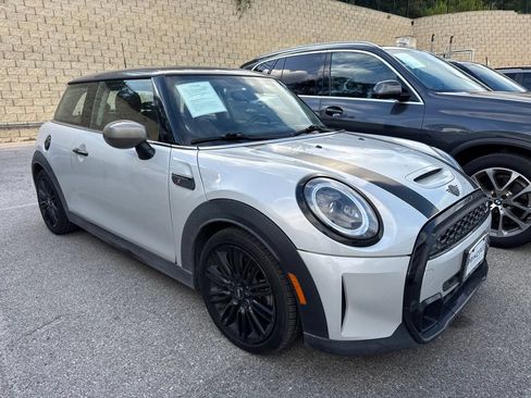 Used 2022 MINI Cooper S FWD image 3