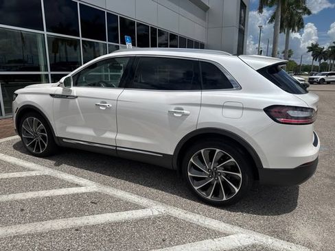 Certified 2019 Lincoln Nautilus Reserve w/ Ultimate Package FWD image 4