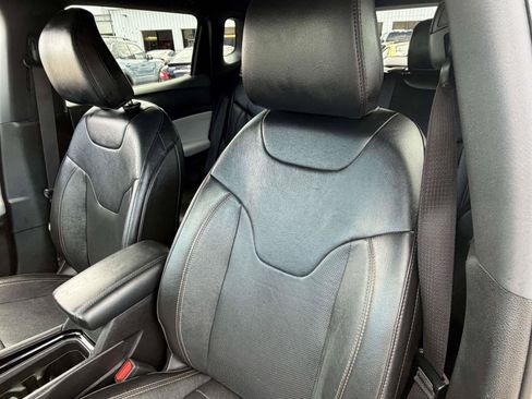Used 2023 Jeep Compass Limited AWD/4WD image 22