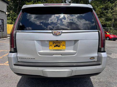 Used 2016 Cadillac Escalade Premium AWD/4WD image 6