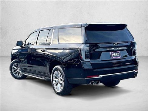 Used 2026 Chevrolet Suburban Premier RWD image 13