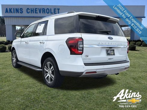 Used 2022 Ford Expedition Limited RWD image 2