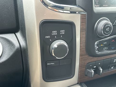 Used 2015 RAM 2500 Laramie w/ Protection Group image 22