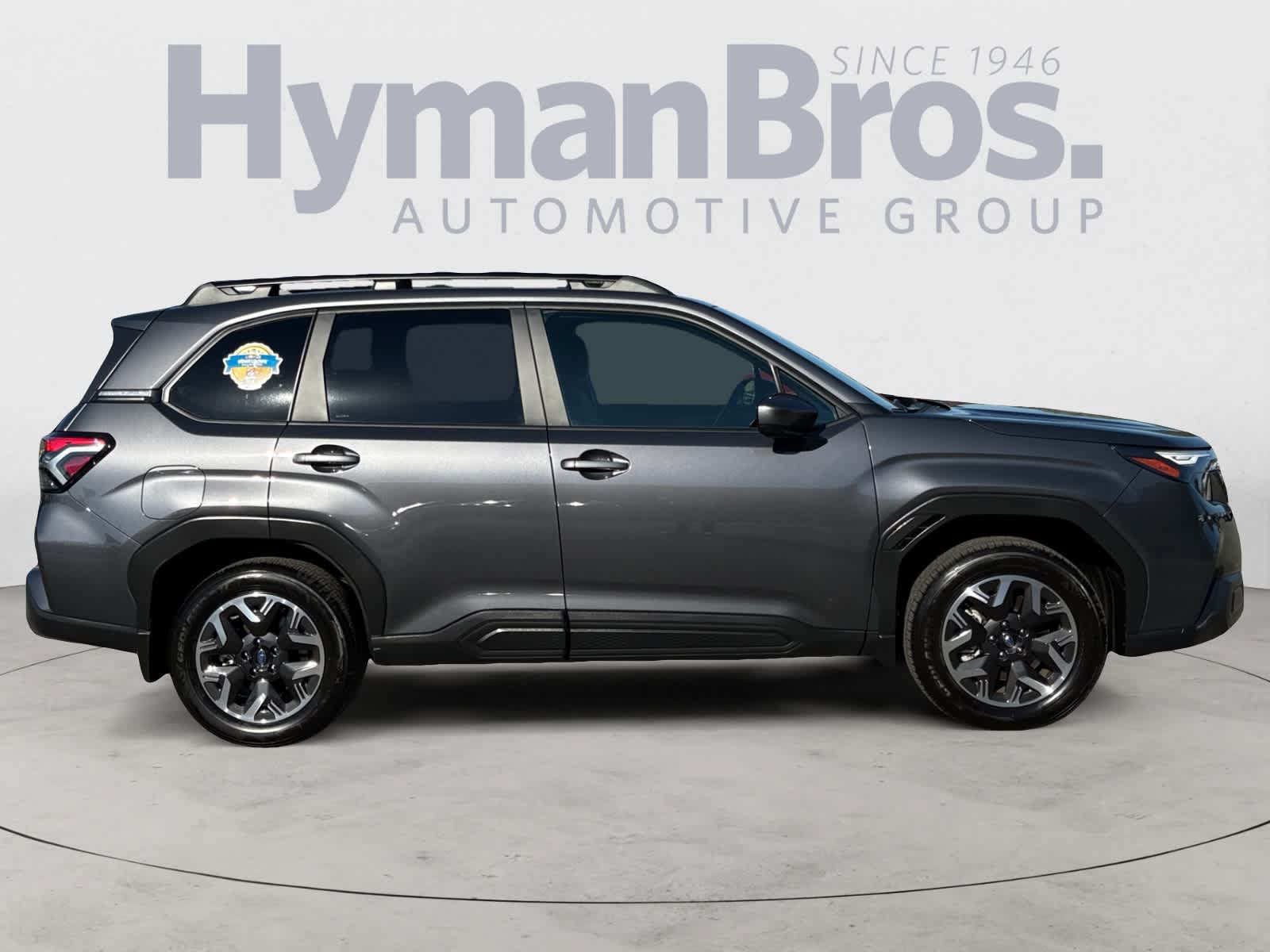 Used 2026 Subaru Forester Premium AWD/4WD image 2