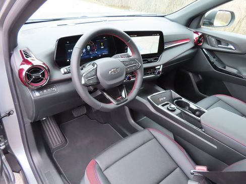 New 2026 Chevrolet Equinox RS w/ Convenience Package III AWD/4WD image 21