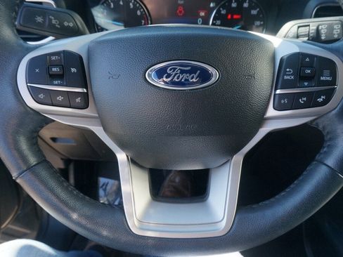 Used 2023 Ford Explorer XLT w/ Equipment Group 202A image 16