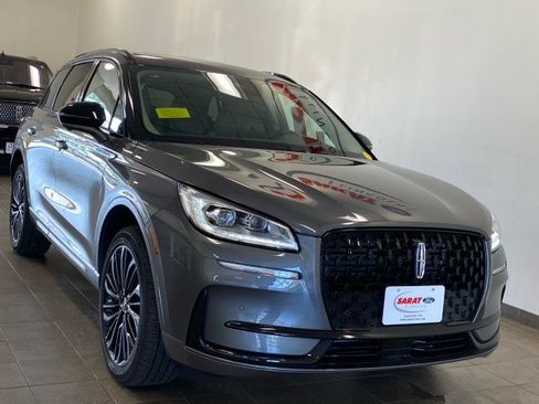 New 2025 Lincoln Corsair Reserve w/ Jet Appearance Package image 2