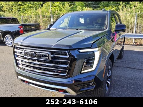 Used 2026 GMC Yukon AT4 w/ AT4 Premium Plus Package AWD/4WD image 2