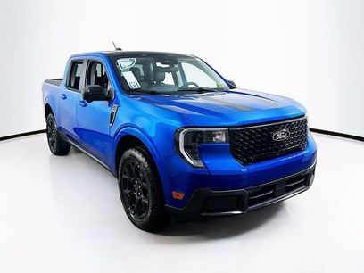 New 2025 Ford Maverick Lariat w/ Black Appearance Package