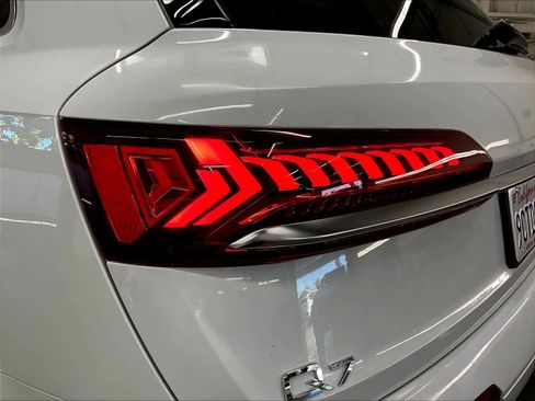 Used 2022 Audi Q7 3.0T Premium w/ Convenience Package AWD/4WD image 27