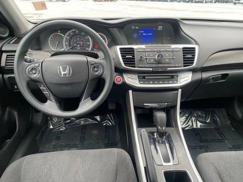 Used 2015 Honda Accord EX image 9