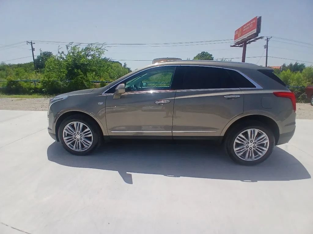 Used 2019 Cadillac XT5 Premium Luxury FWD image 8
