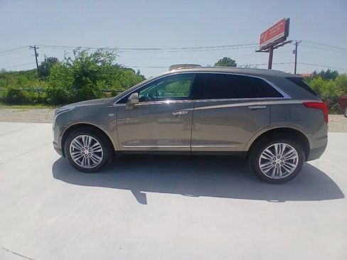 Used 2019 Cadillac XT5 Premium Luxury FWD image 8
