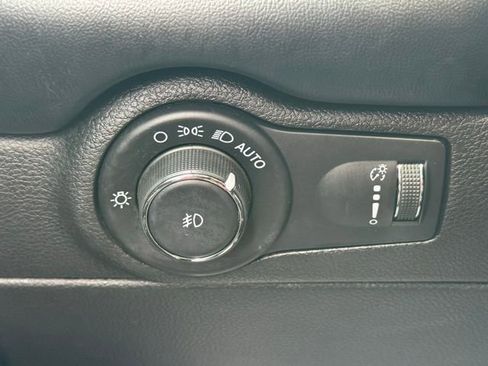 Used 2021 Dodge Durango SRT w/ Technology Group image 49