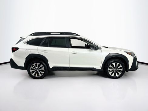 Used 2023 Subaru Outback Limited AWD/4WD image 4