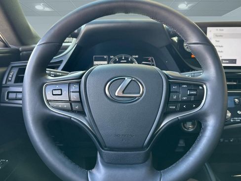 Used 2024 Lexus ES 350 w/ Premium Package image 17