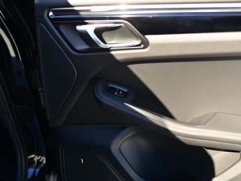 New 2026 Porsche Macan S image 26