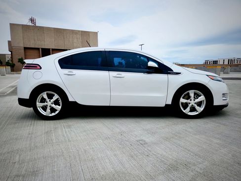 Used 2015 Chevrolet Volt Premium w/ Premium Trim Package image 7