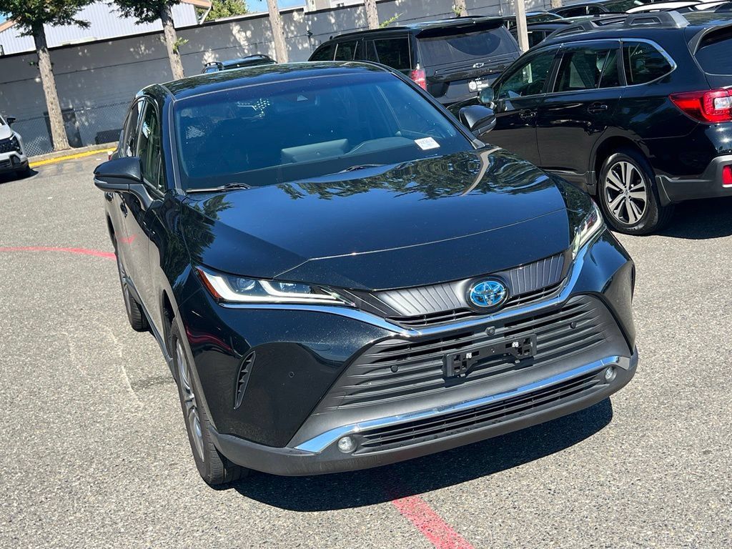 Used 2022 Toyota Venza Limited AWD/4WD image 5