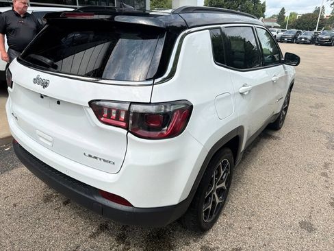 Used 2025 Jeep Compass Limited AWD/4WD image 6