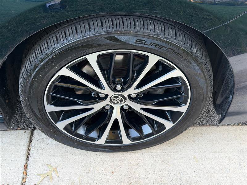 Used 2020 Toyota Camry SE FWD image 18