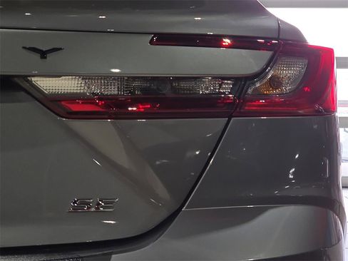 Certified 2025 Toyota Camry SE image 22