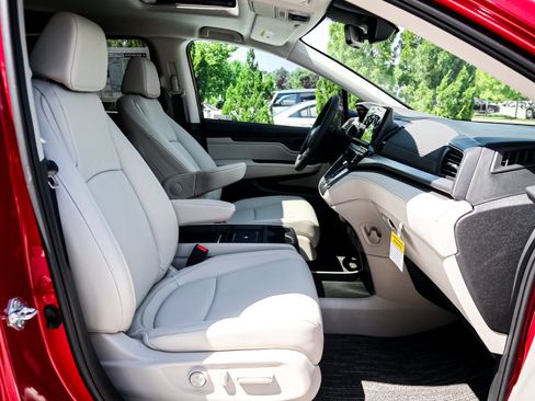 New 2026 Honda Odyssey EX-L image 32