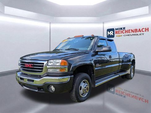 Used 2004 GMC Sierra 3500 SLE w/ Heavy-Duty Power Package RWD image 8