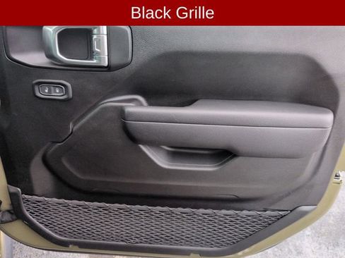 Used 2025 Jeep Wrangler Unlimited Sport AWD/4WD image 35