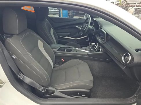 Used 2021 Chevrolet Camaro LT w/ Technology Package RWD image 8