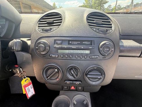 Used 2004 Volkswagen Beetle GLS FWD image 59