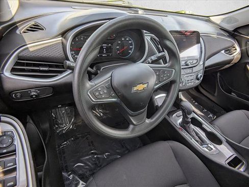Used 2023 Chevrolet Malibu LT FWD image 10