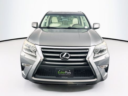 Used 2014 Lexus GX 460 image 2