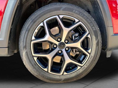 Used 2025 Jeep Compass Limited AWD/4WD image 11