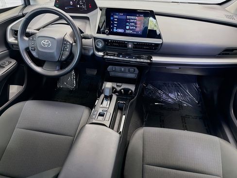 Used 2024 Toyota Prius LE image 12