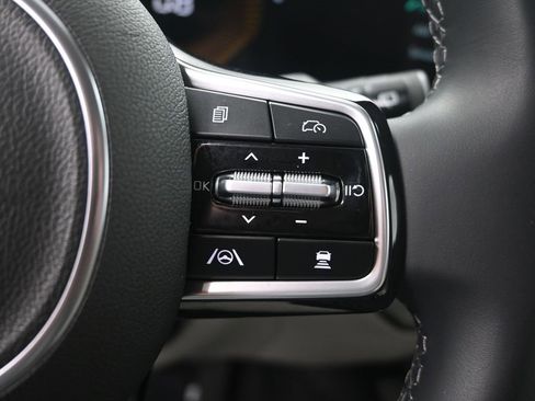 Certified 2025 Kia Sorento EX image 27