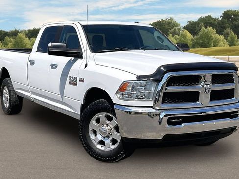 Used 2016 RAM 3500 SLT RWD image 2
