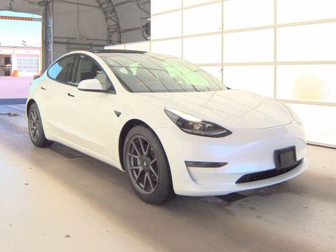 Used 2021 Tesla Model 3 Long Range AWD/4WD image 3