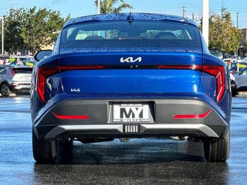 New 2025 Kia K4 LXS image 5