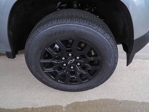 Certified 2025 Chevrolet Colorado W/T w/ WT Custom Package RWD image 31