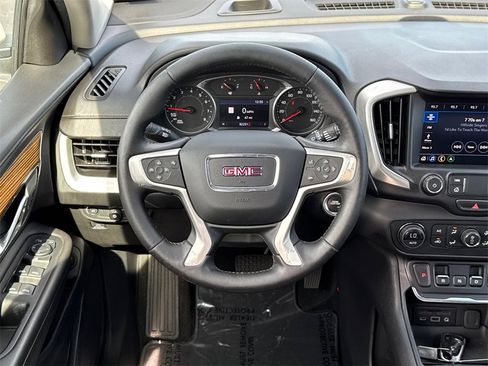 Used 2020 GMC Terrain SLE w/ Driver Convenience Package image 24