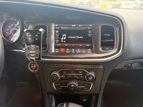 Used 2019 Dodge Charger Scat Pack RWD image 18