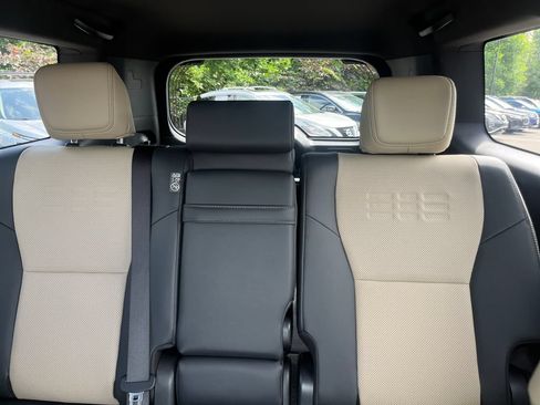 Used 2024 Lexus GX 550 AWD/4WD image 44